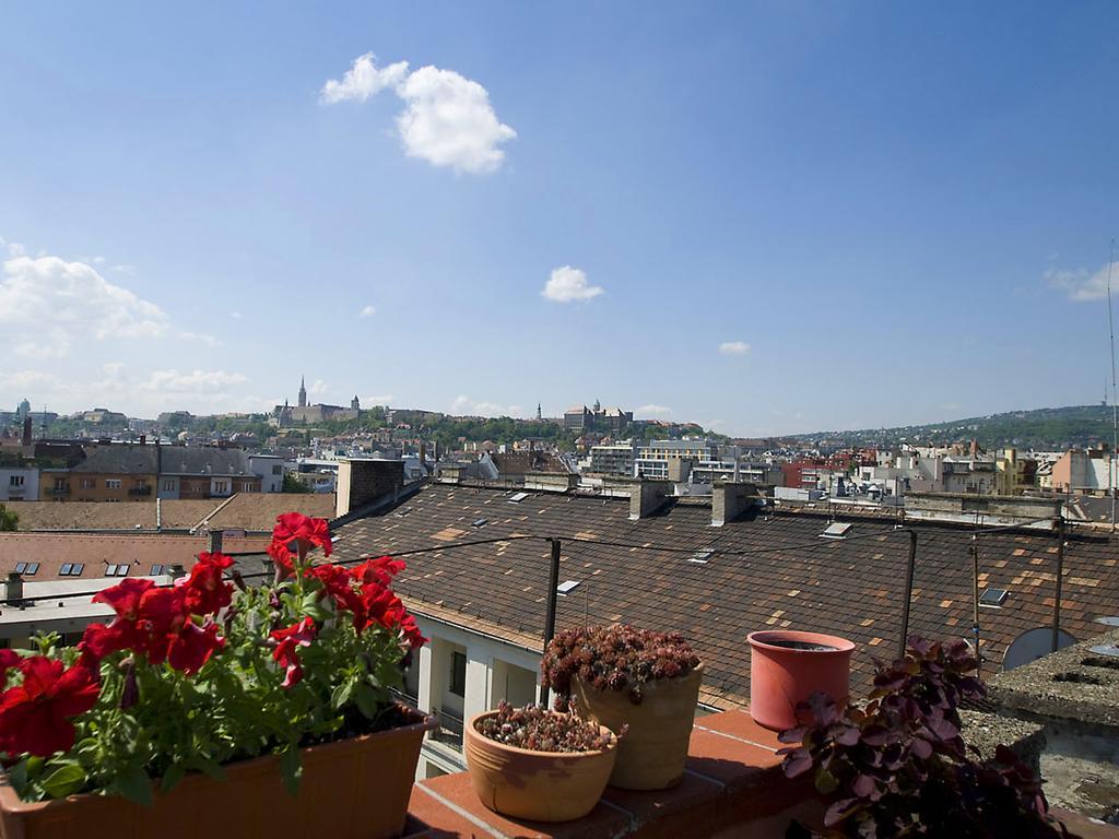 Margaret Apartment For 5 People With Panorama Terrace Budapest Bilik gambar